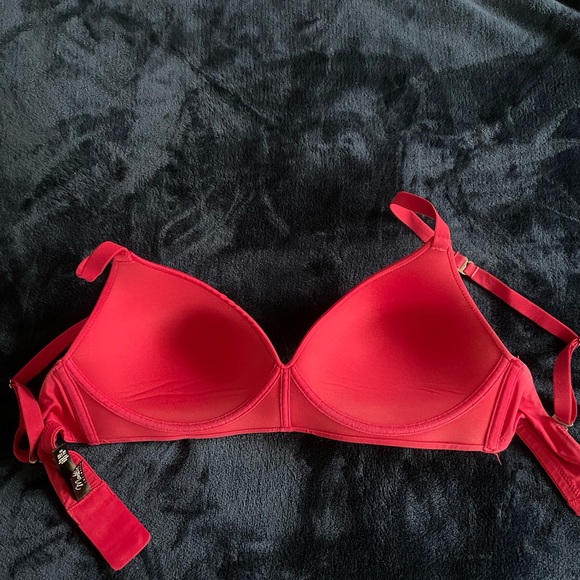 Montelle Wireless Molded Cup Bra - Picture 6 of 8